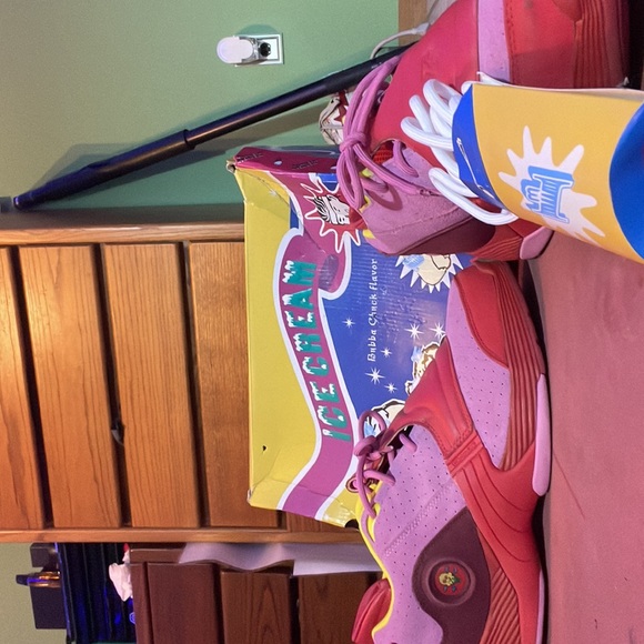 BBC icecream Reebok size 11.5 - Picture 3 of 3